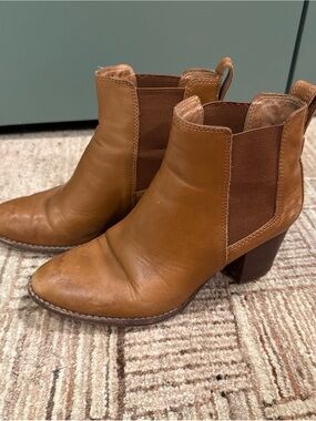 Madewell Tan Leather Chelsea Ankle Boots